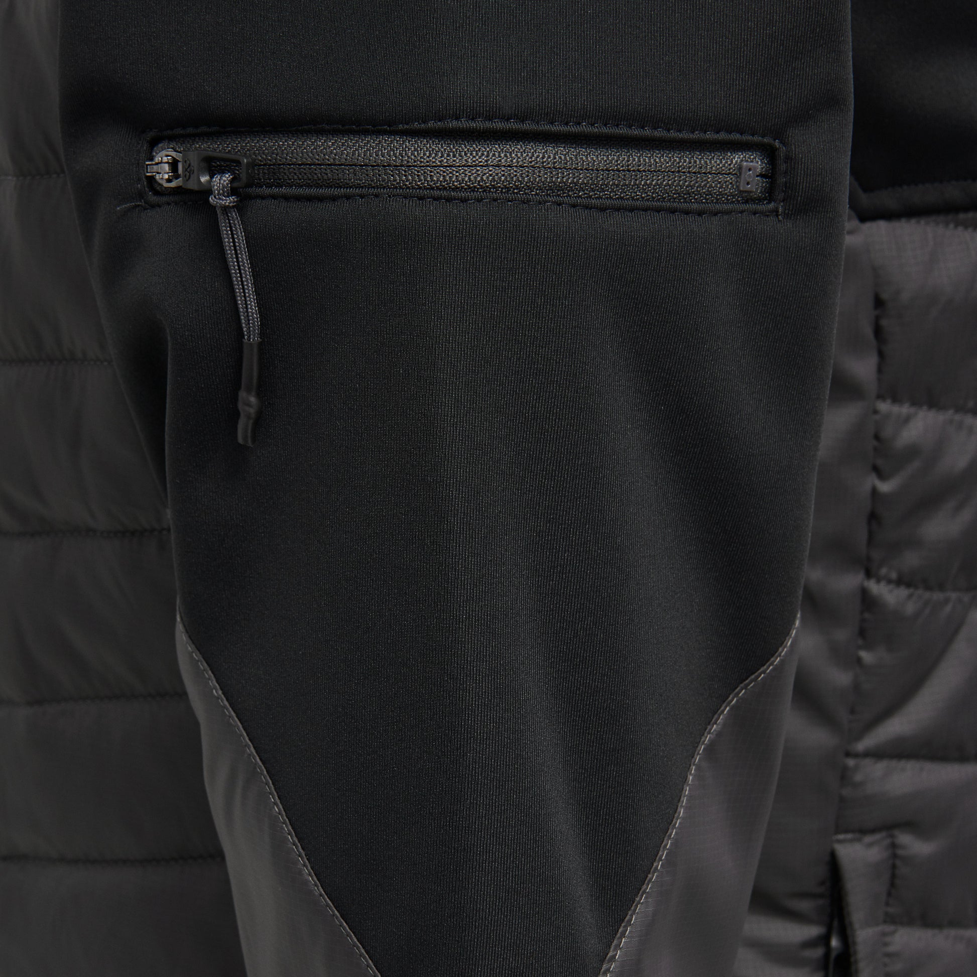 1006-BLACK/ASPHALT