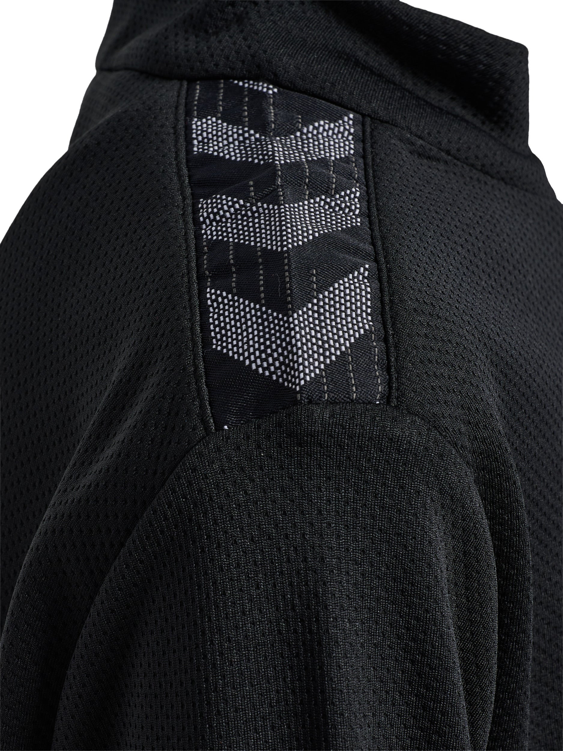 2001-BLACK