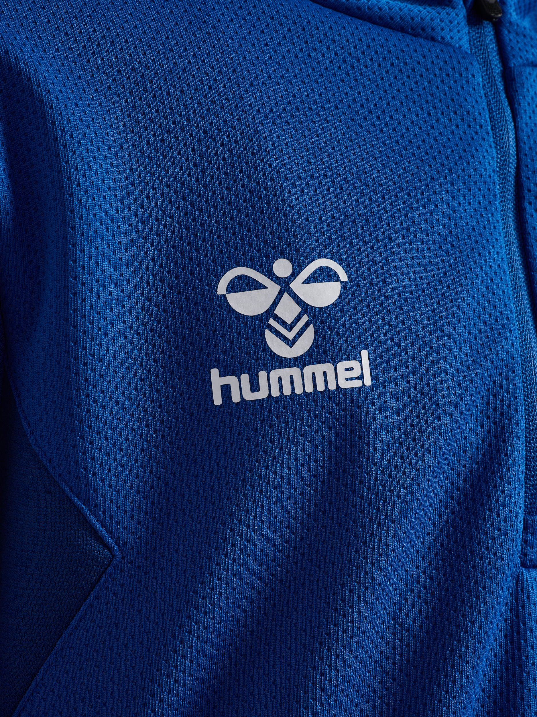 7045-TRUE BLUE