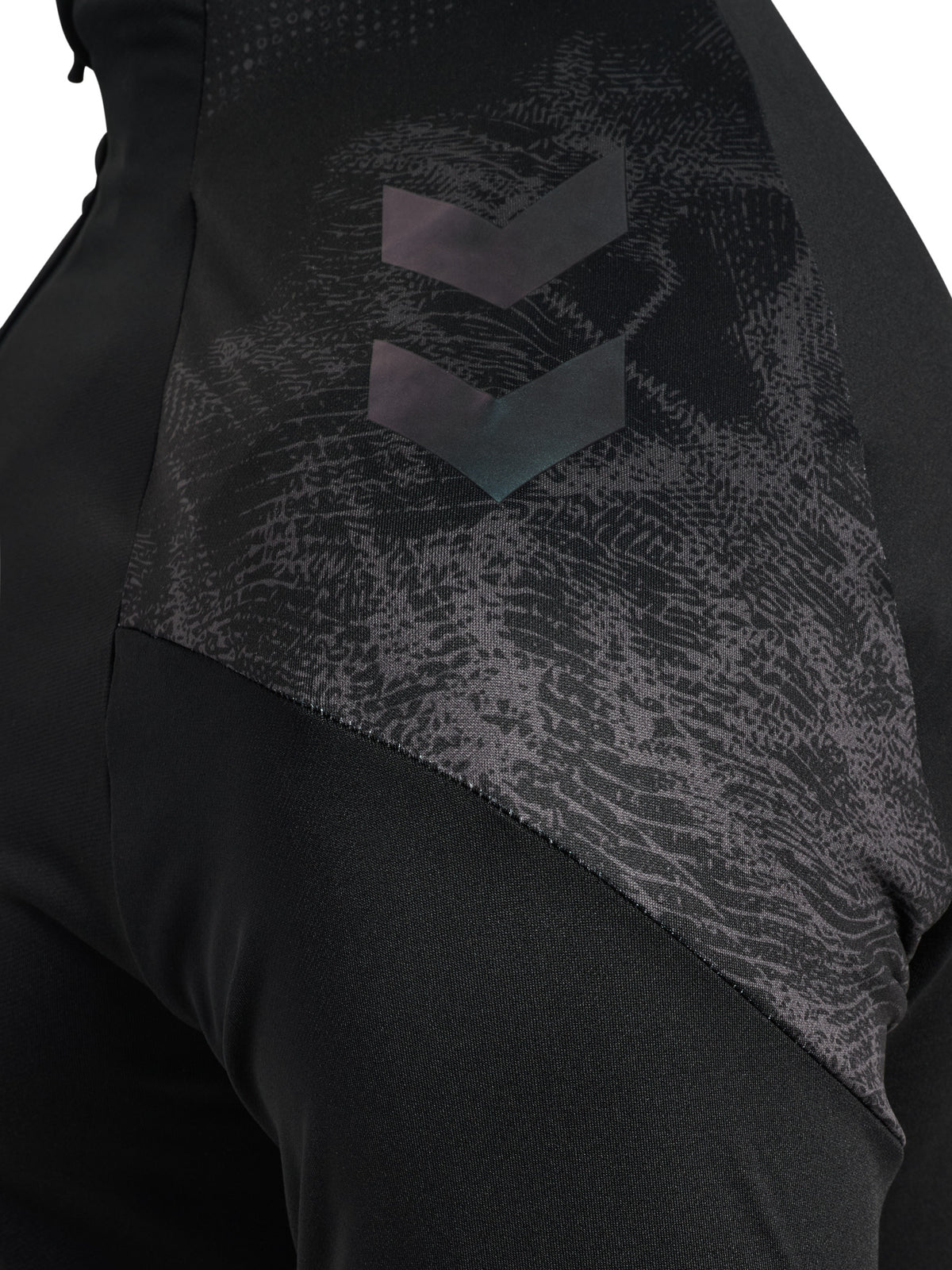 2001-BLACK