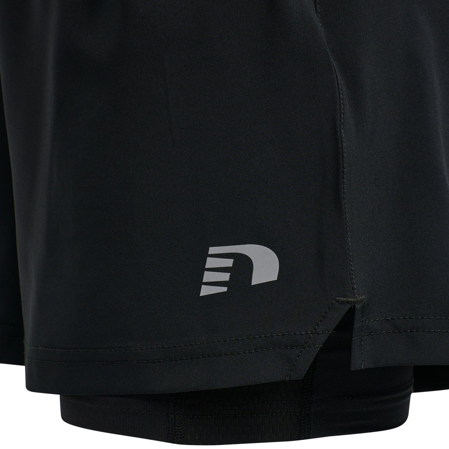 WOMEN'S CORE 2-IN-1 SHORTS