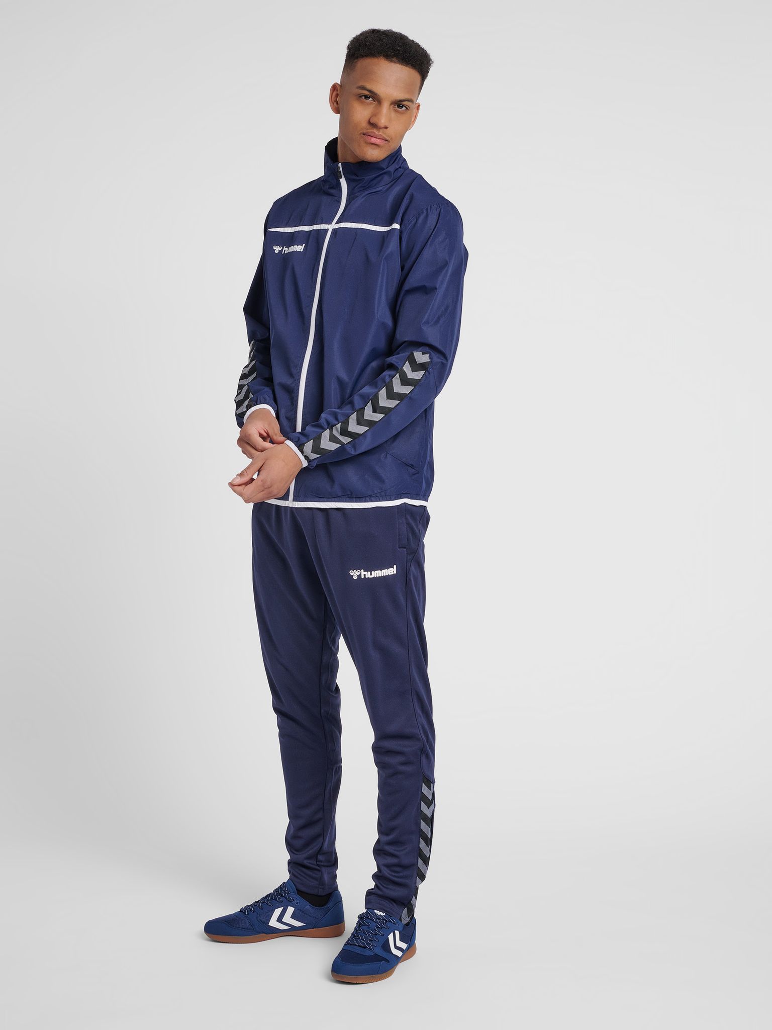 hmlAUTHENTIC TRAINING JACKET
