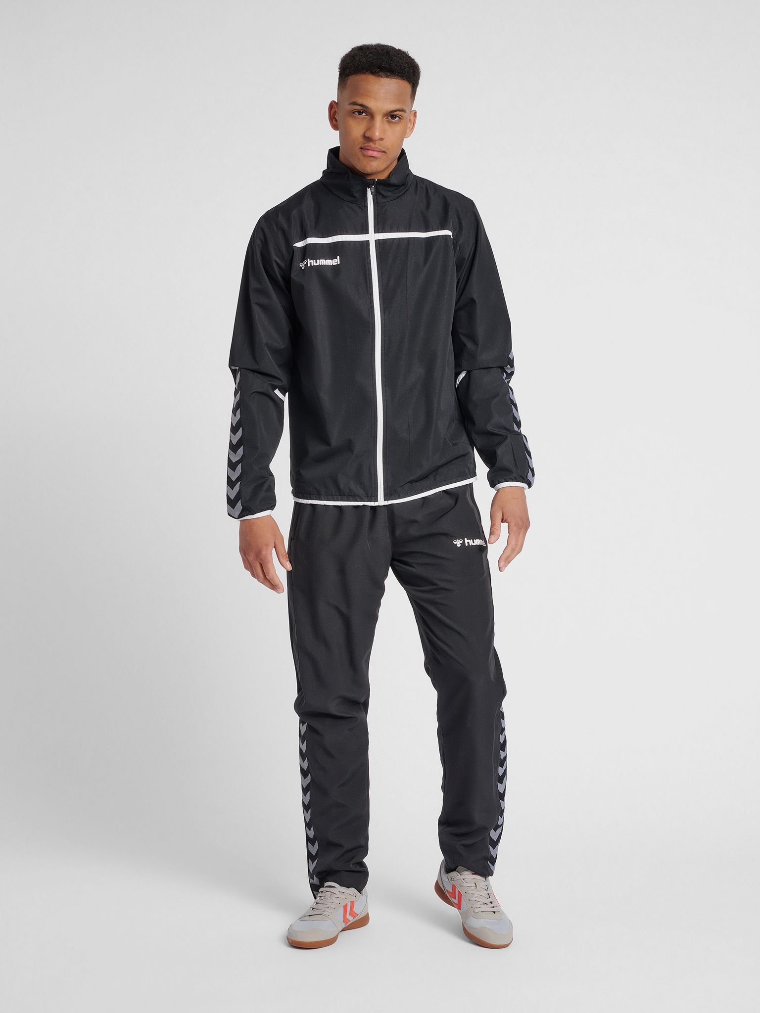 hmlAUTHENTIC TRAINING JACKET