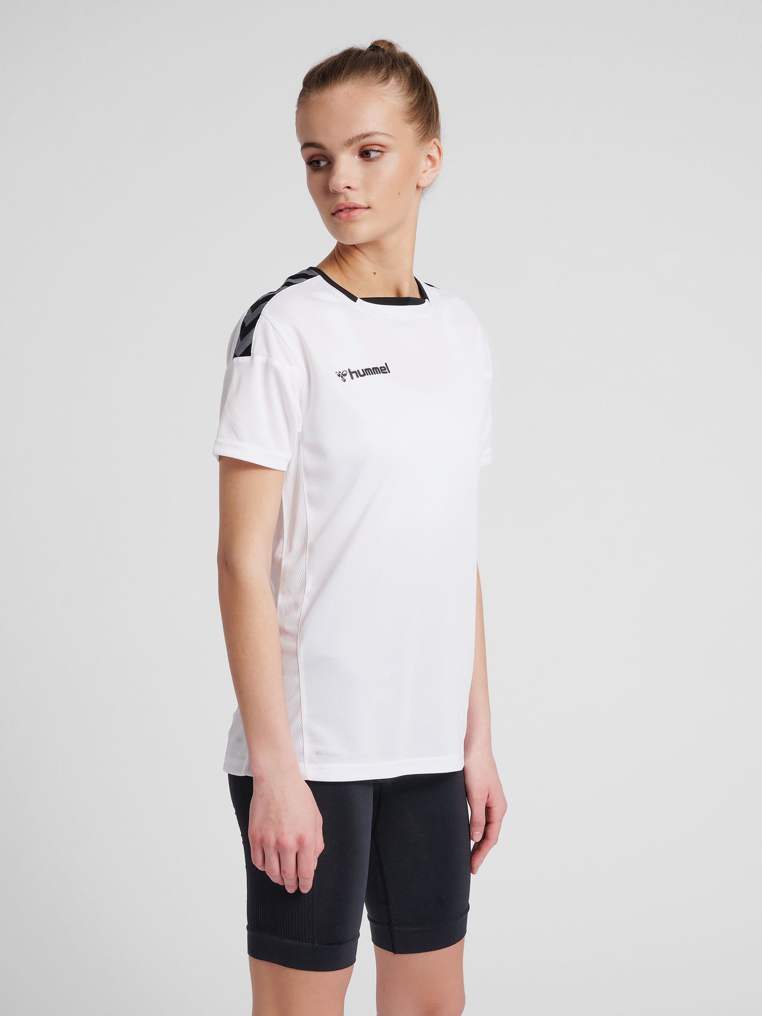 hmlAUTHENTIC POLY JERSEY WOMAN S/S