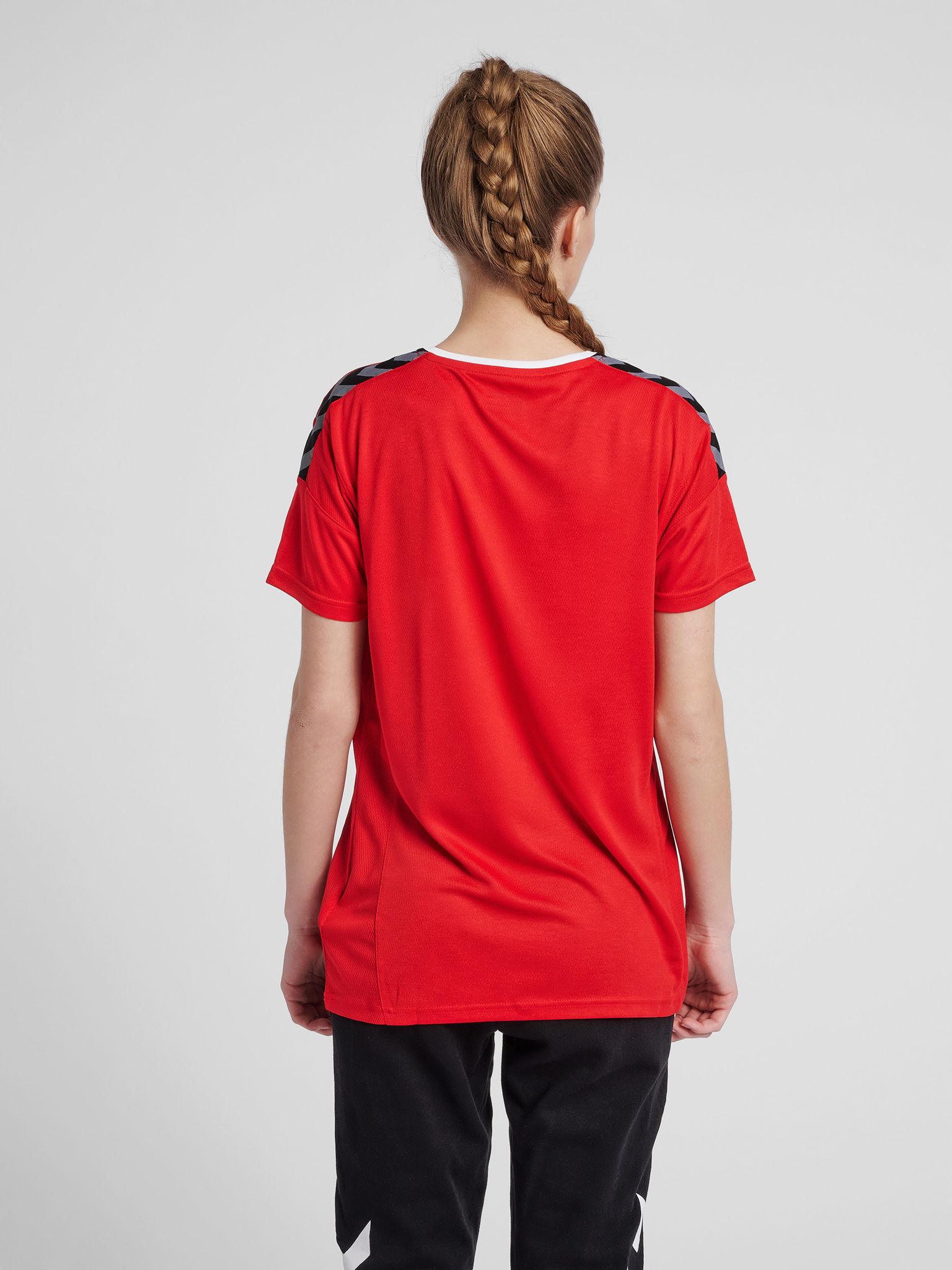 hmlAUTHENTIC POLY JERSEY WOMAN S/S