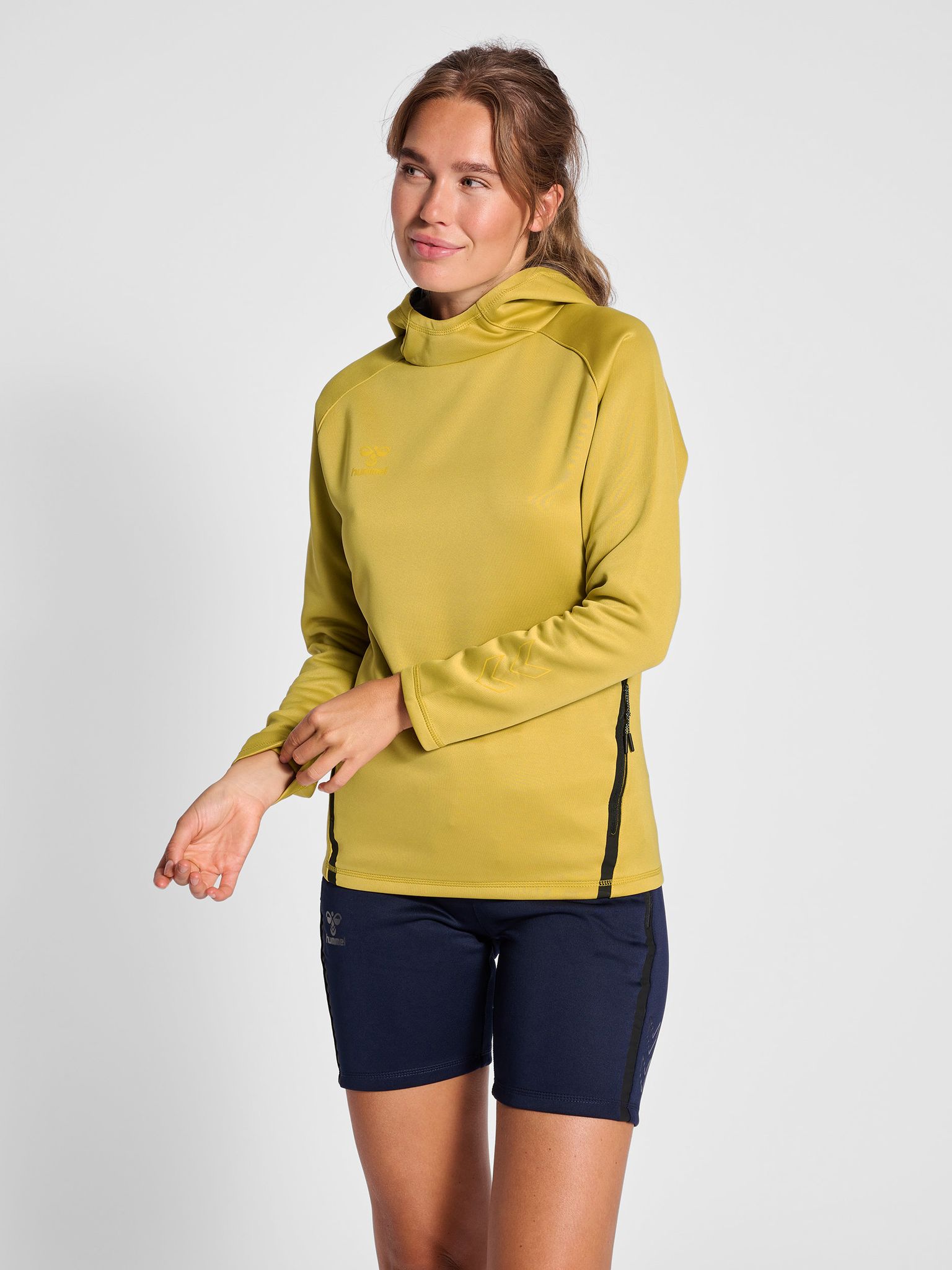 hmlCIMA XK HOODIE WOMAN