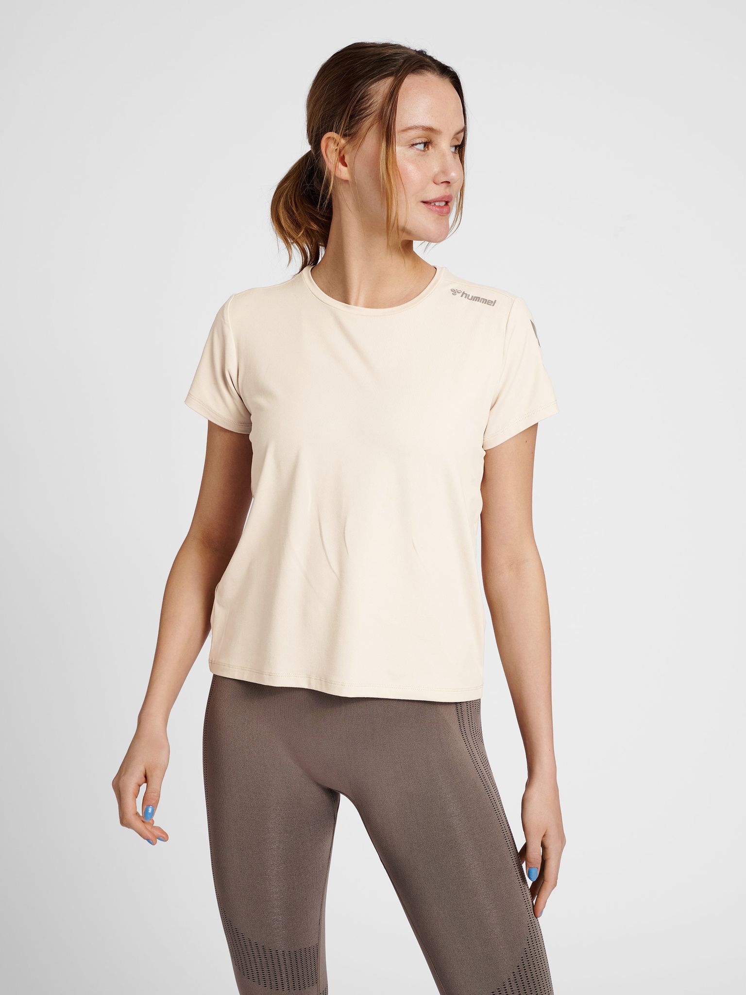 hmlMT TAYLOR T-SHIRT