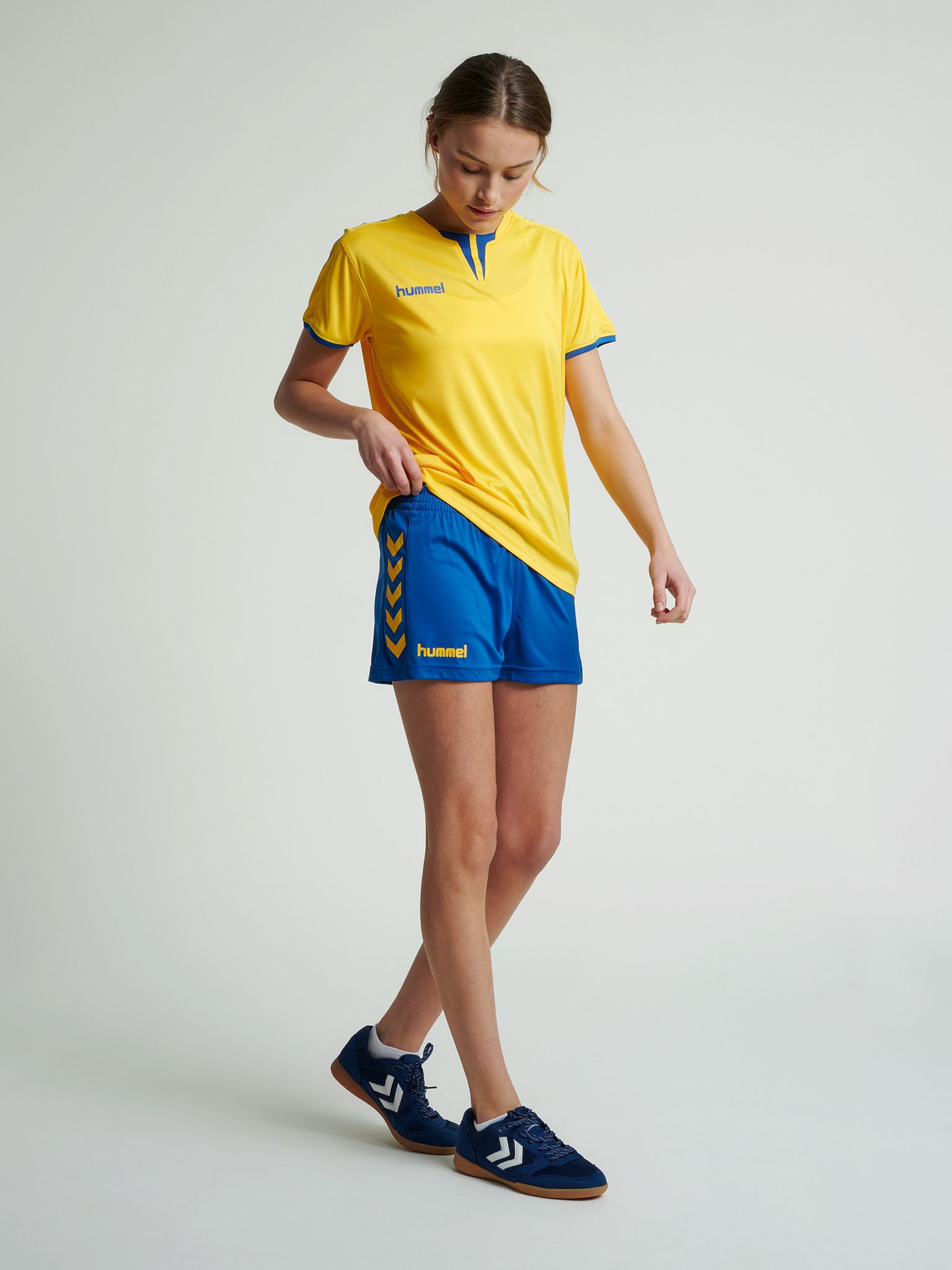 CORE WOMENS SHORTS