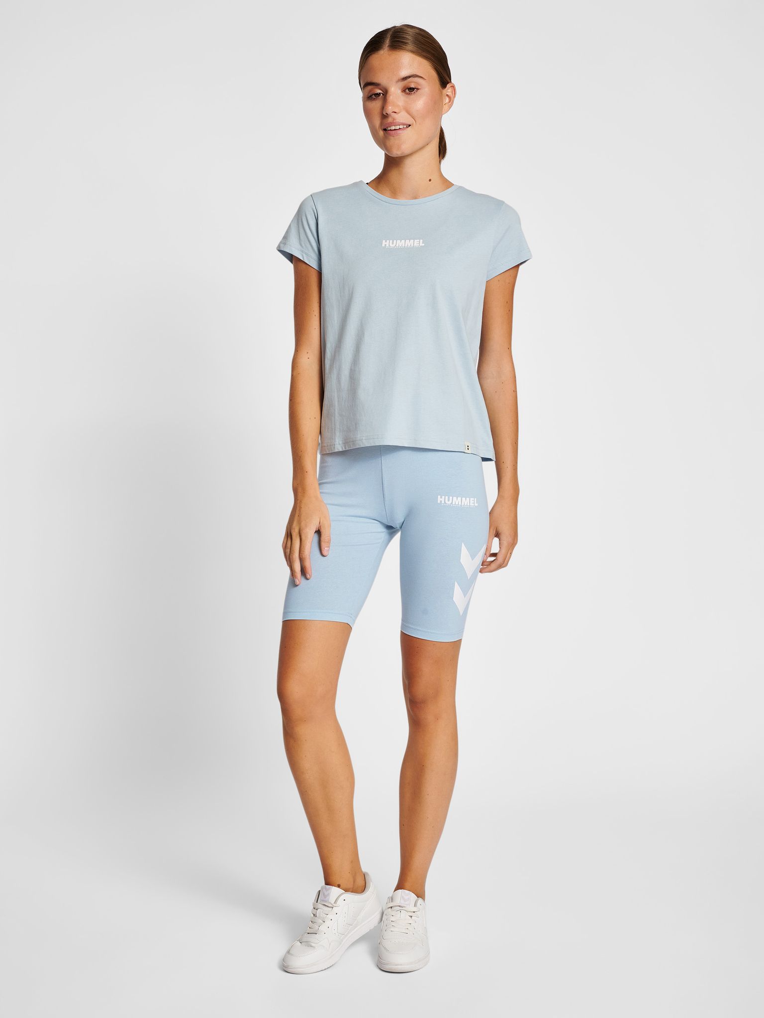 hmlLEGACY WOMAN TIGHT SHORTS
