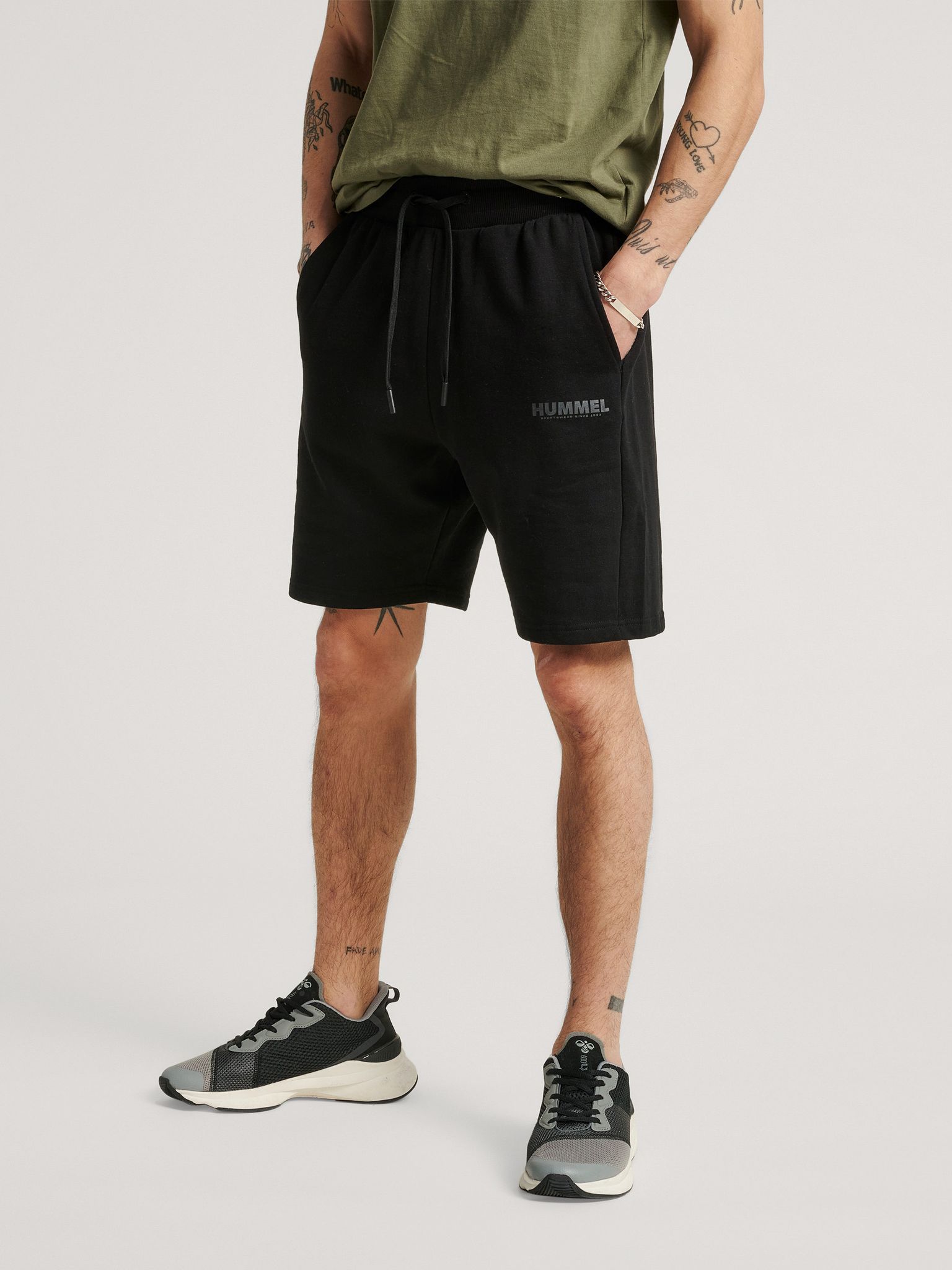 hmlLEGACY SHORTS