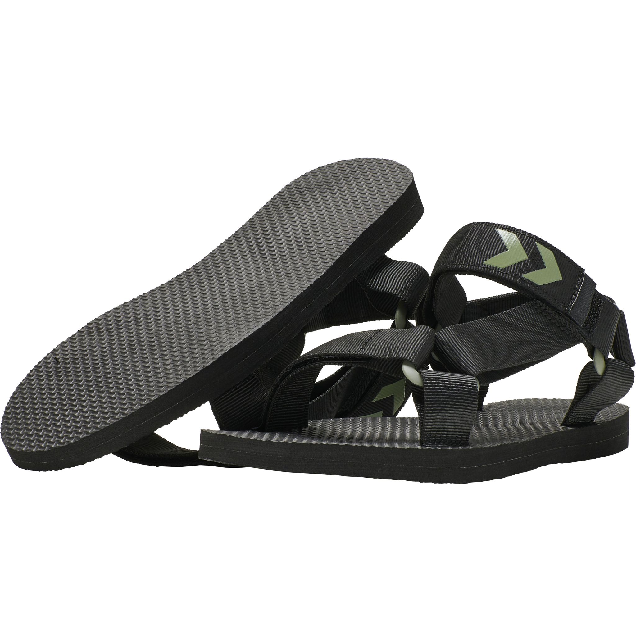 STRAP SANDAL