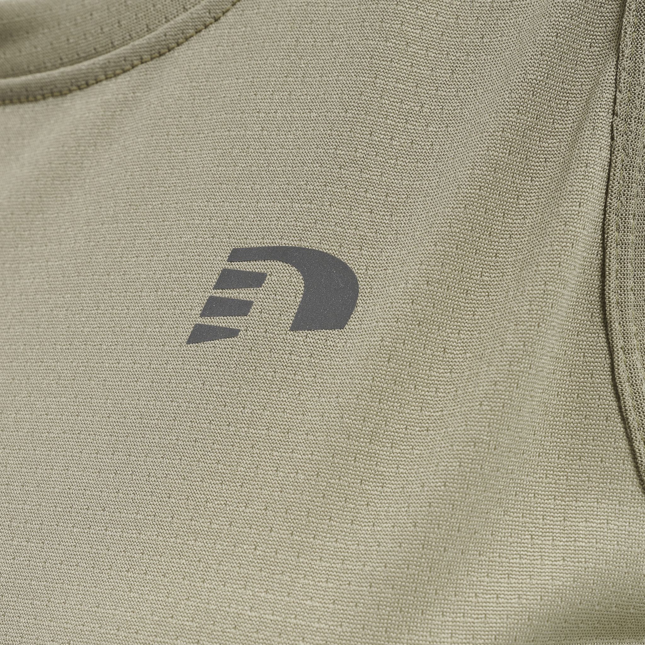 WOMEN RUNNING SINGLET
