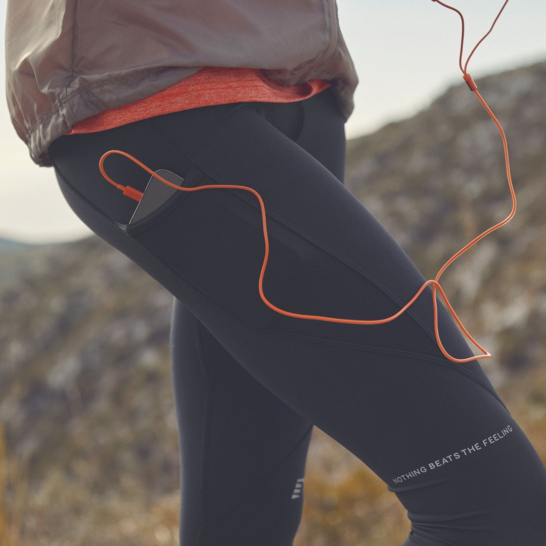 WOMEN PACKABLE TECH JACKET
