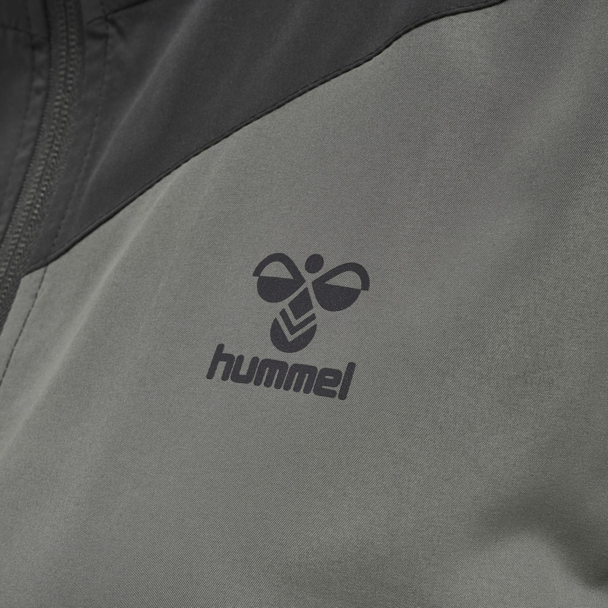 hmlPRO GRID WALK OUT JACKET WO