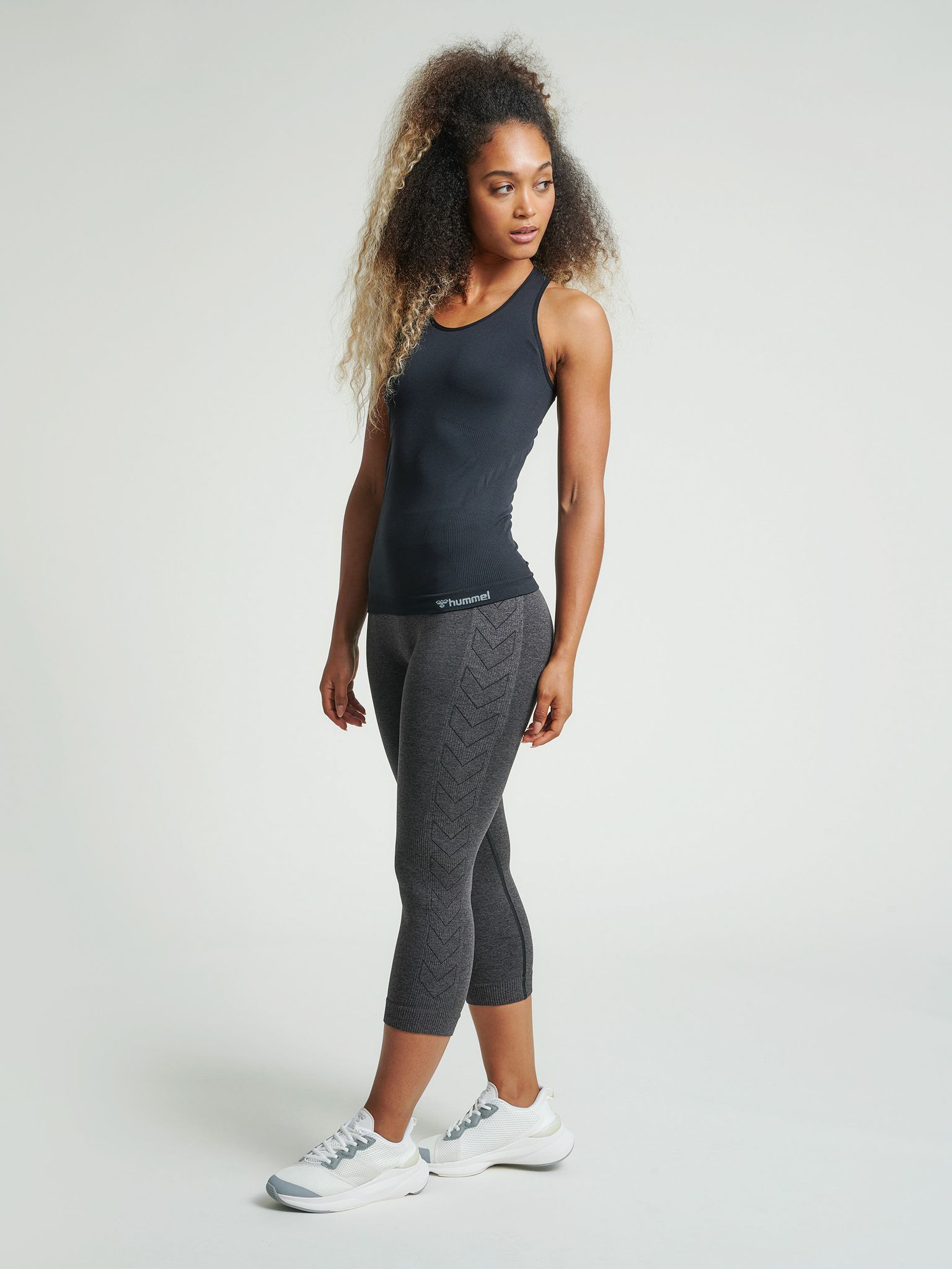 hmlTIF SEAMLESS TOP